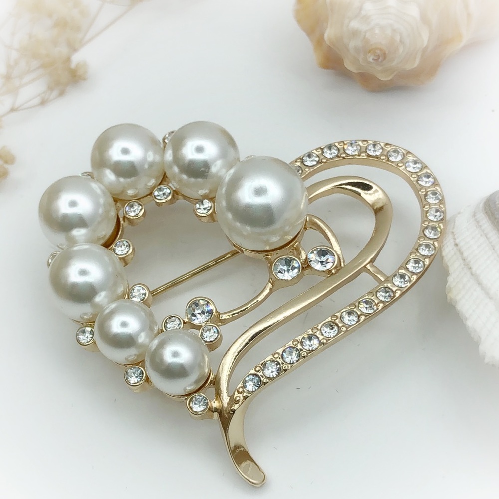 NWT Heart Rose Goldstone Faux Pearl Brooch
